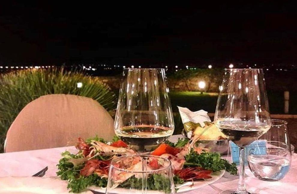 Hotel Saraceno Al Faro Tarent Zewnętrze zdjęcie
