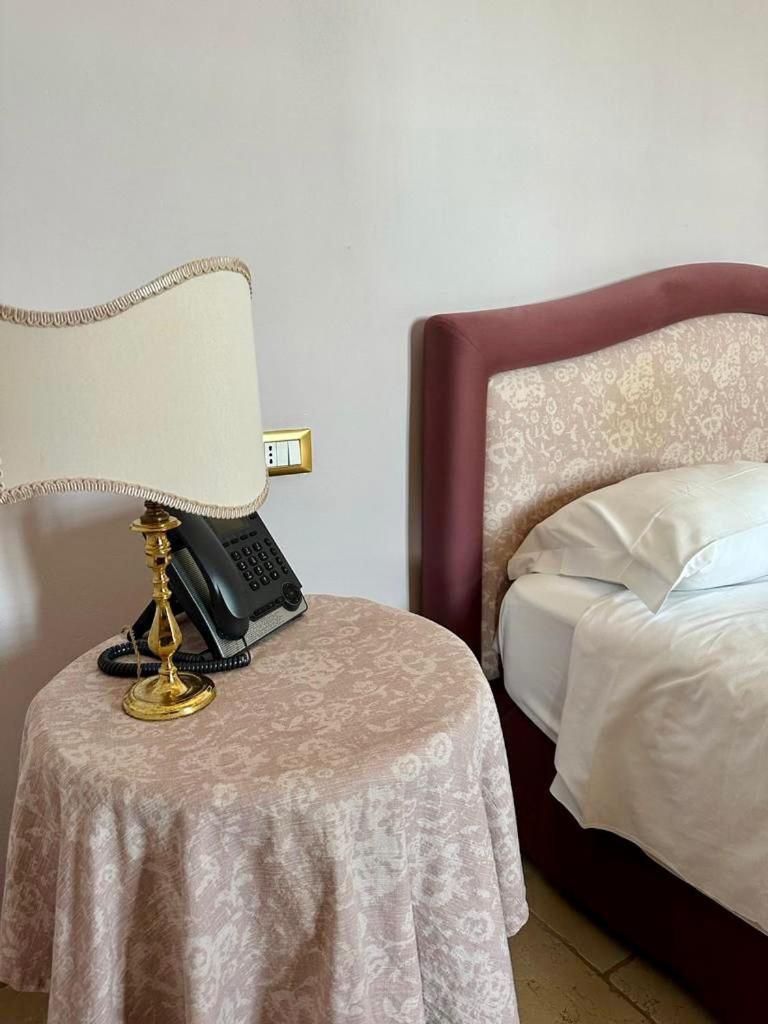 Hotel Saraceno Al Faro Tarent Zewnętrze zdjęcie