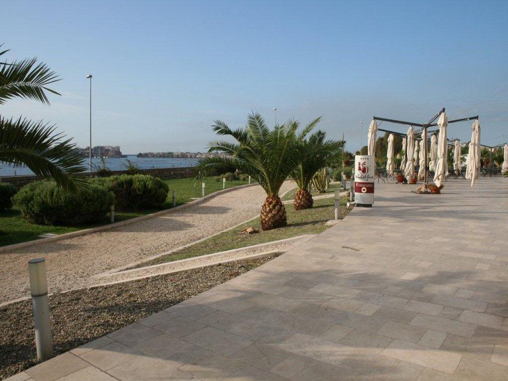 Hotel Saraceno Al Faro Tarent Zewnętrze zdjęcie