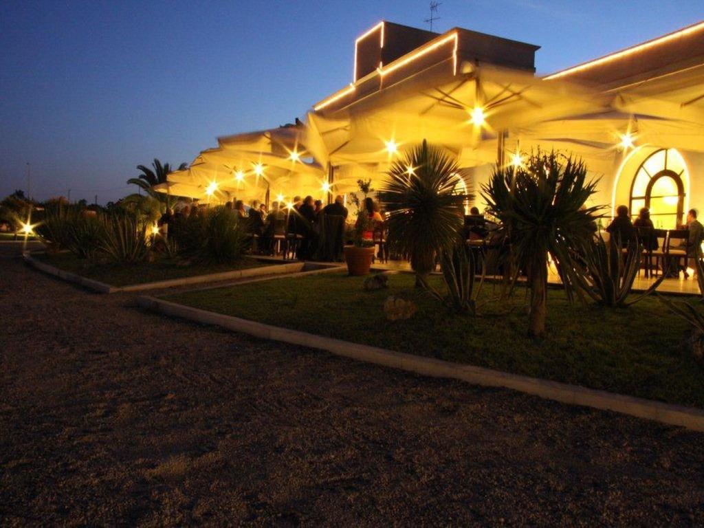 Hotel Saraceno Al Faro Tarent Zewnętrze zdjęcie